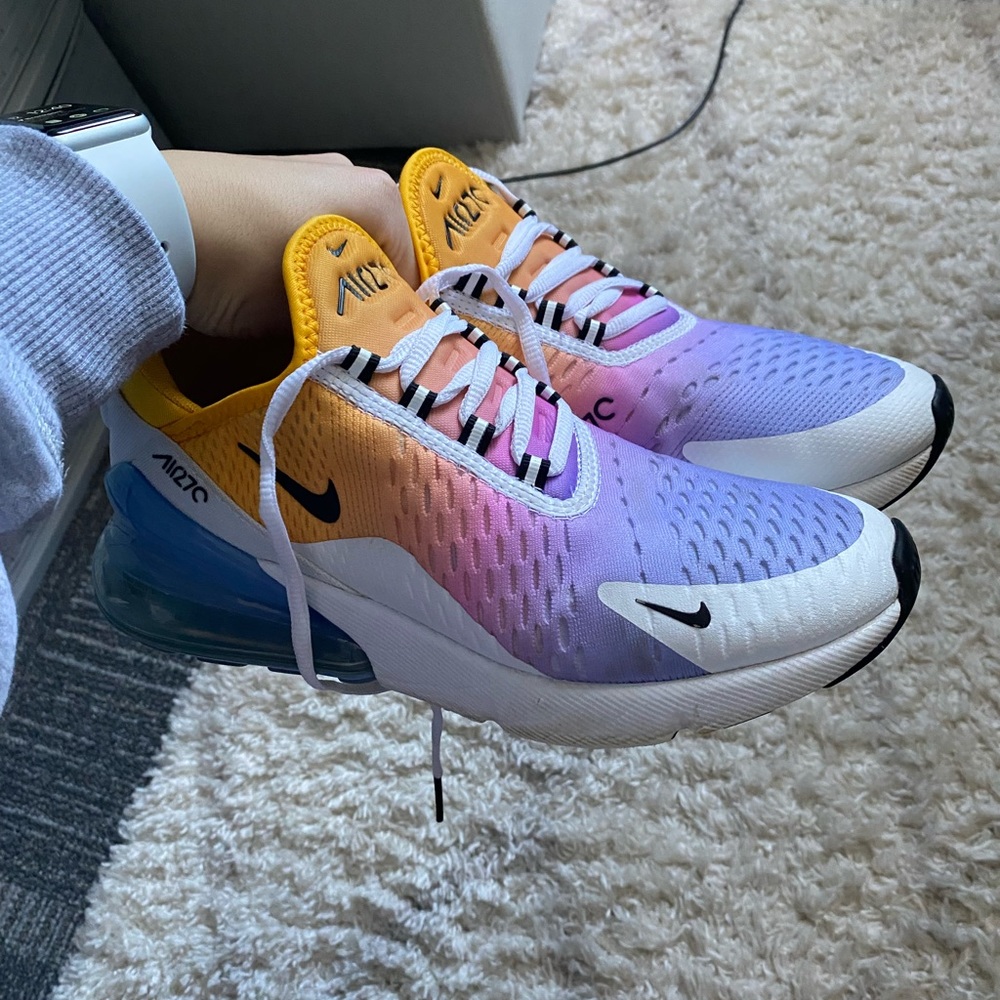 women’s nike airmax 270